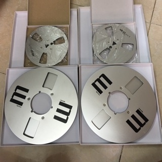 1 ĐÔI XƯƠNG NHÔM AKAI 7 inch và 1 ĐÔI MAXELL 10 inch