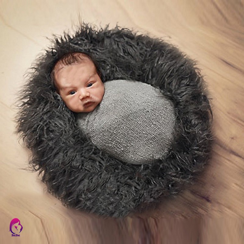 Mền lông dùng làm nền chụp ảnh cho em bé