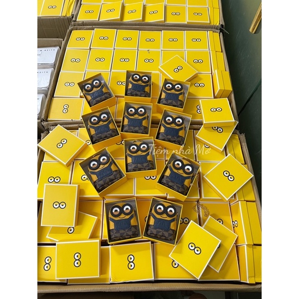 Túi MINION iu quá người lớn hay trẻ con đều mang được hàng fullbox size 12x10x5cm