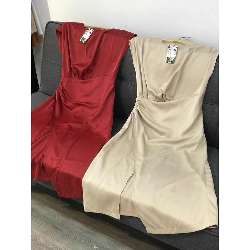 Đầm tà chéo nhún li