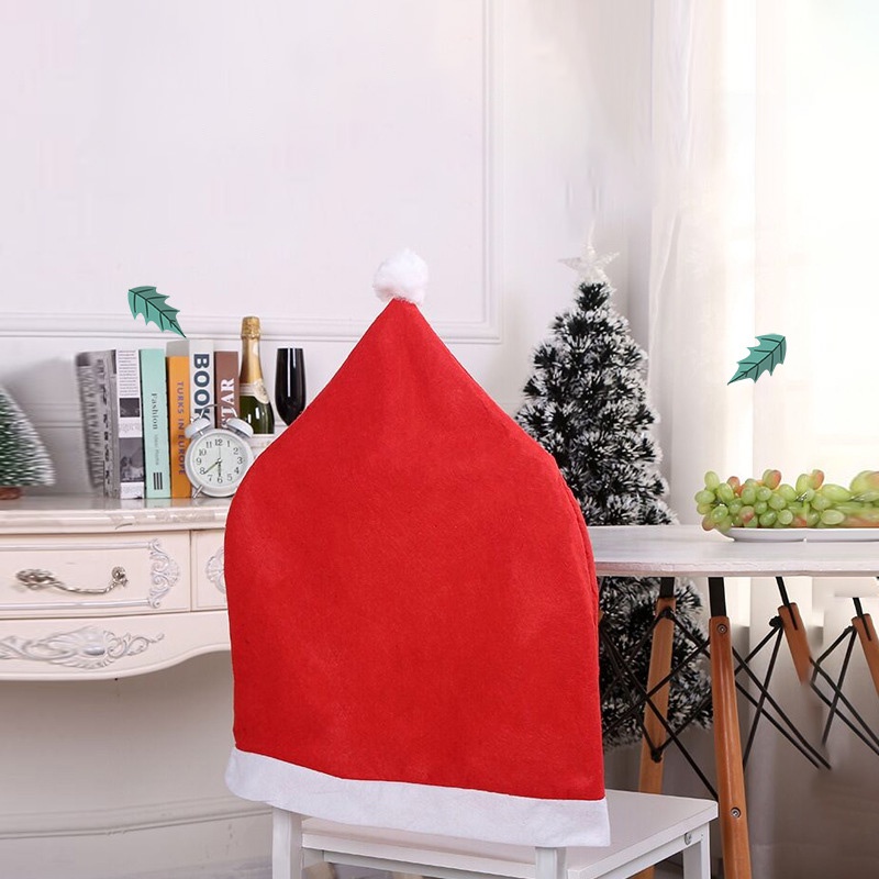 Vỏ bọc ghế hình mũ ông già Noel trang trí cho Giáng Sinh