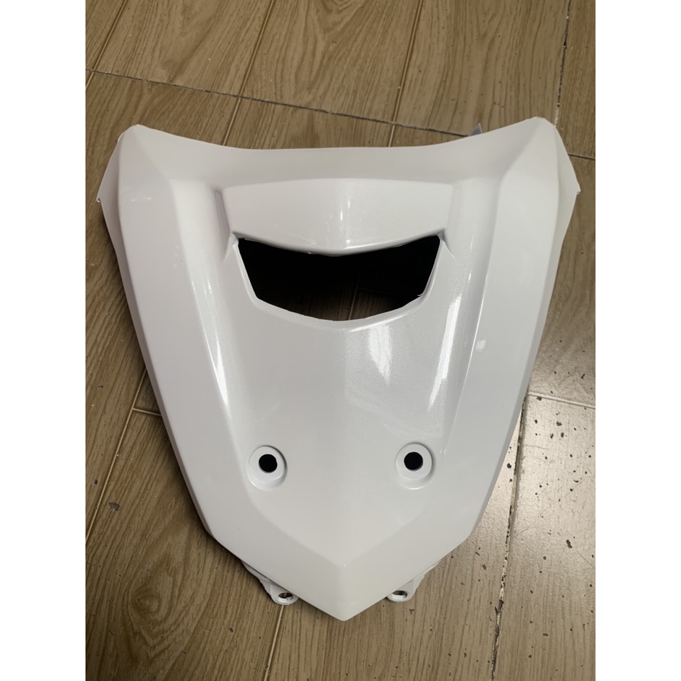 Mặt nạ xe FUTUER 125 đời pha đèn led có 2 lổ để gắn rổ màu trắng