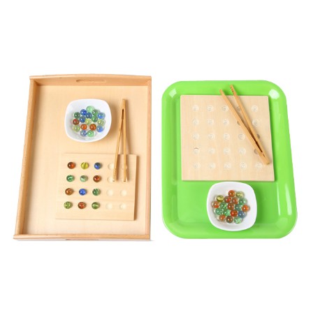 Bộ gắp bi luyện vận động tinh - Giáo cụ Montessori