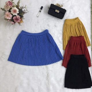 Chân váy xòe dễ thương