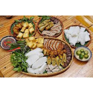 Mẹt tre đựng bún đậu mắm tôm.