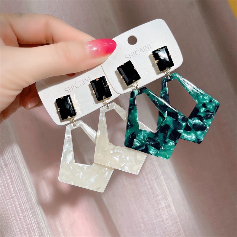 Khuyên Tai Đính Kim Cương acrylic Màu Xanh Lá Cây Hình Học Nâng Cao (Phiên Bản Hàn Quốc) retro Cá TíNh net red