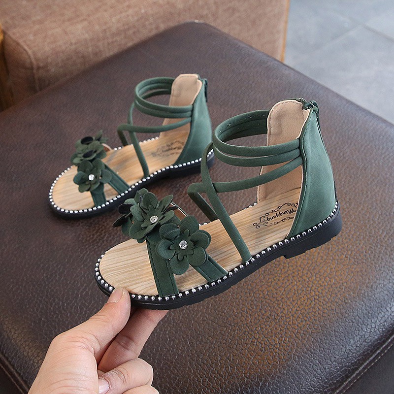 Giày sandal đính hoa dễ thương cho bé gái