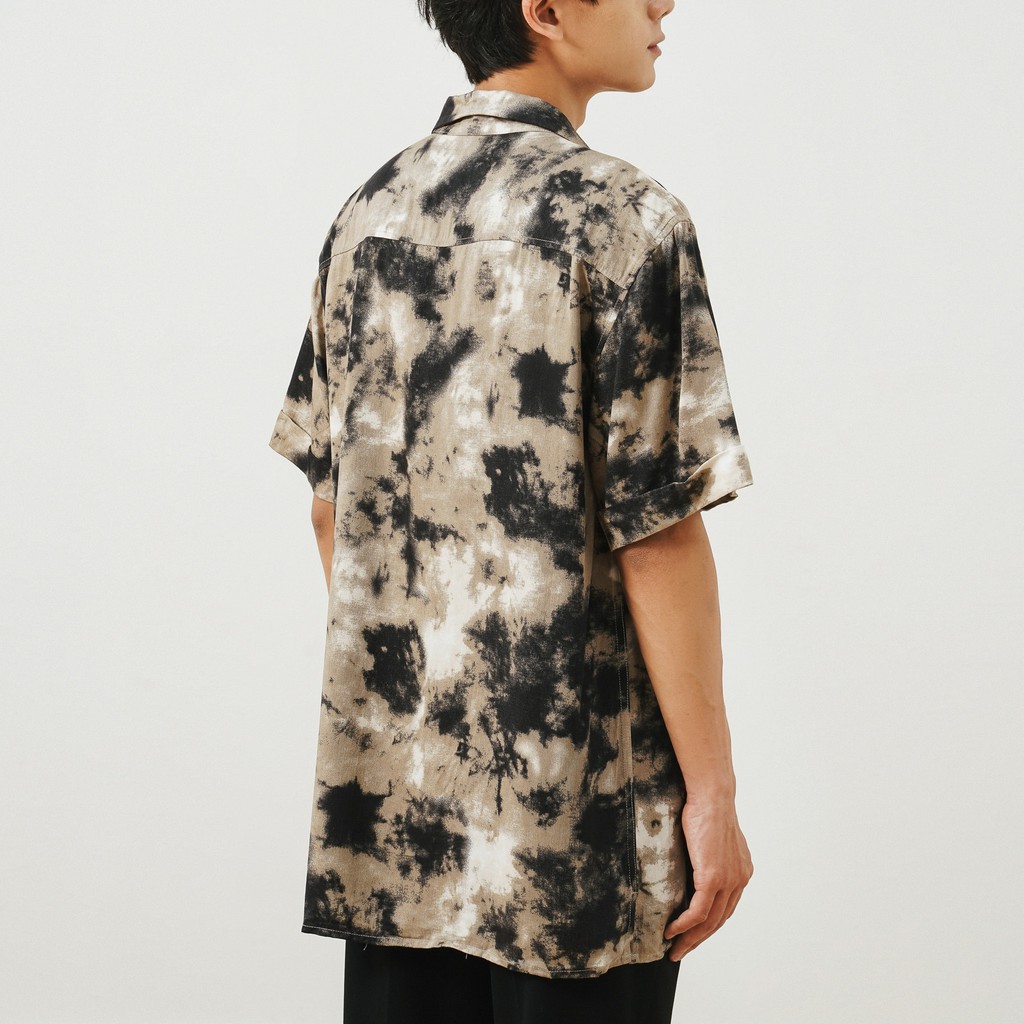 Áo Sơ Mi Cộc Tay Cổ Ve Nam Hoạ Tiết Loang Màu UNICUS Derra Shirt | BigBuy360 - bigbuy360.vn