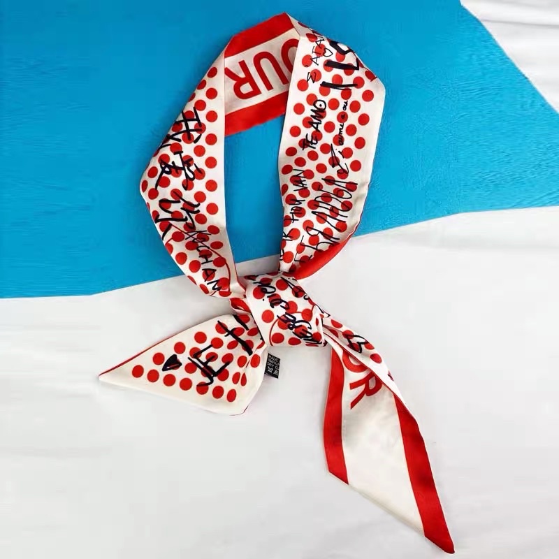 Khăn quấn túi xách chấm bi đỏ - Maben