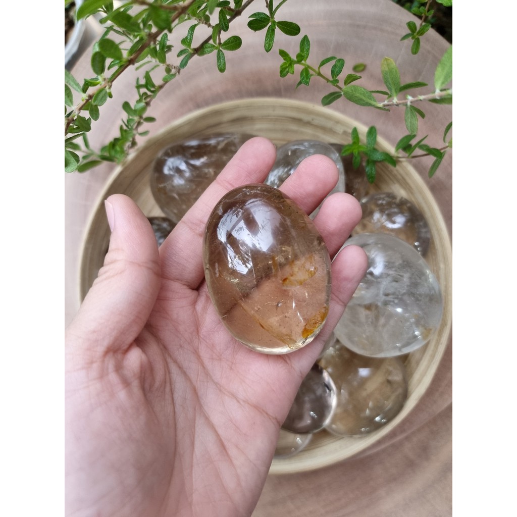 Palm Smoky Quartz Mysticcorner.vn dùng thanh tẩy trong Tarot, cân bằng năng lượng, Reiki, thiền định, phong thủy