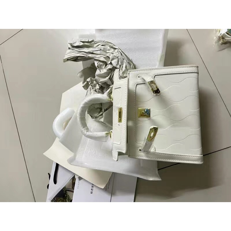 Túi xách nữ đeo chéo, túi xách cầm tay da cao cấp in nổi thời trang sang chảnh