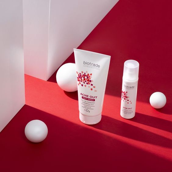 Gel Sữa rửa mặt dành cho da thường đến da dầu mụn nhạy cảm Biotrade Acne Out Oxy Wash 200ml - HKT Store