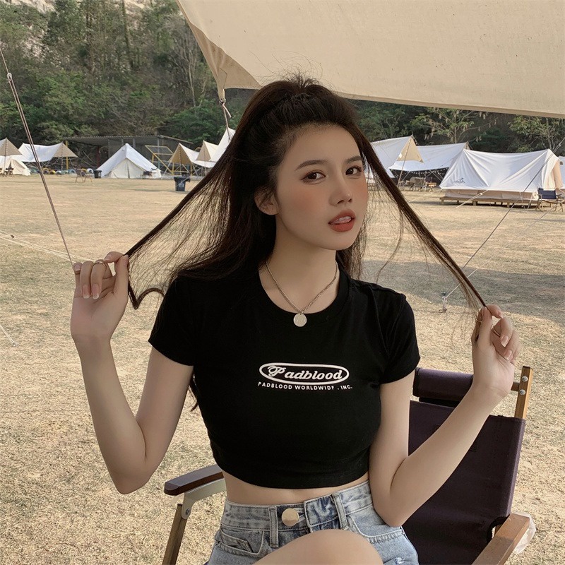 QKOOLE Áo thun croptop nữ  cổ tròn in họa tiết thời trang