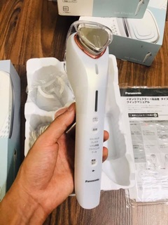 Máy chăm sóc da mặt Panasonic ST86 Nhật bản