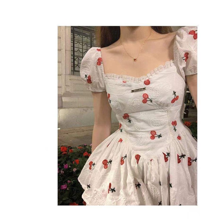 Đầm xòe tay bo phồng thời trang nữ thêu hình trái cherry 2022