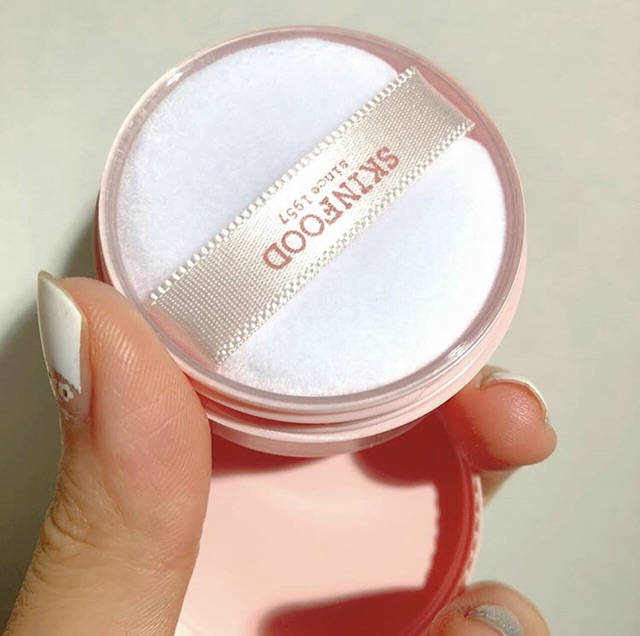 Phấn phủ Skinfood Peach cotton multi finish powder