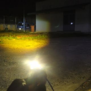 Đèn pha led chân h4 cos vàng pha trắng vàng