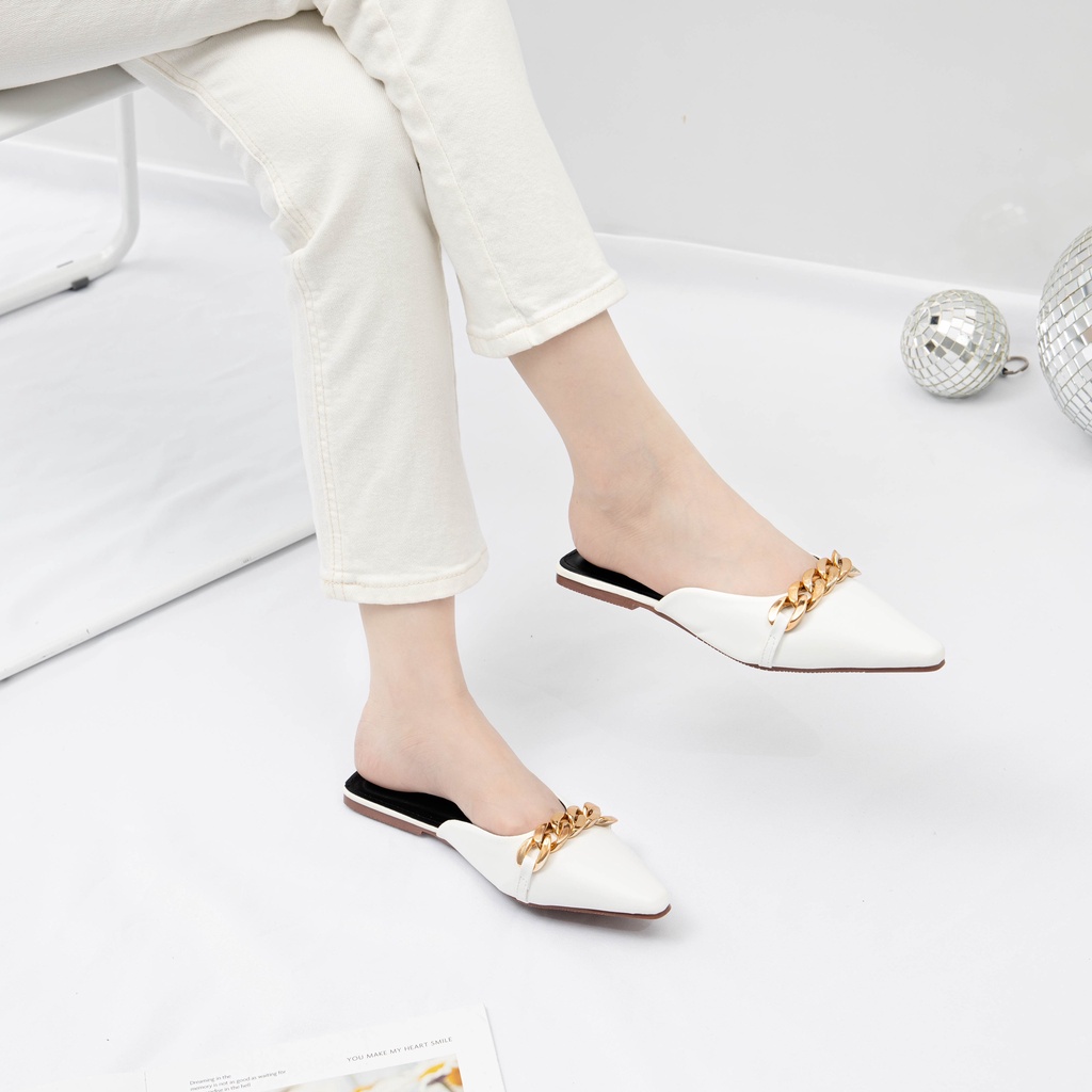 Giày MWC 8204 - Dép Sục Nữ Đế Bệt, Sục Mũi Nhọn Phối Xích Sang Trọng, giày Slipper Êm Chân, Dép Mules Thanh Lịch