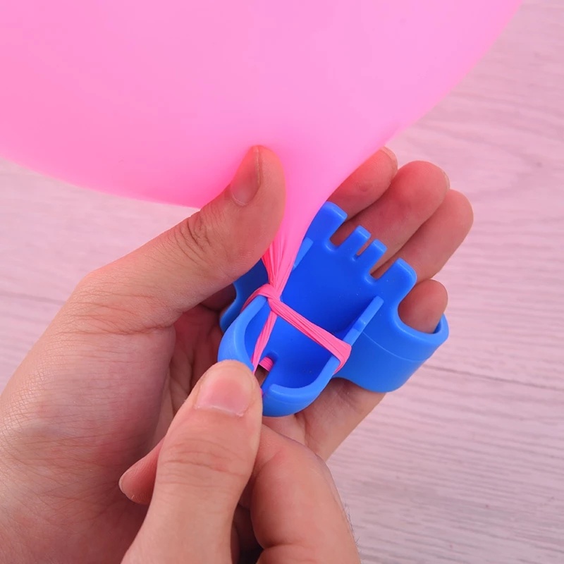 1 Dụng Cụ Buộc Bong Bóng Tiện Lợi