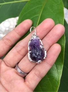 Mặt Tỳ Hưu thạch anh tím bọc bạc ta