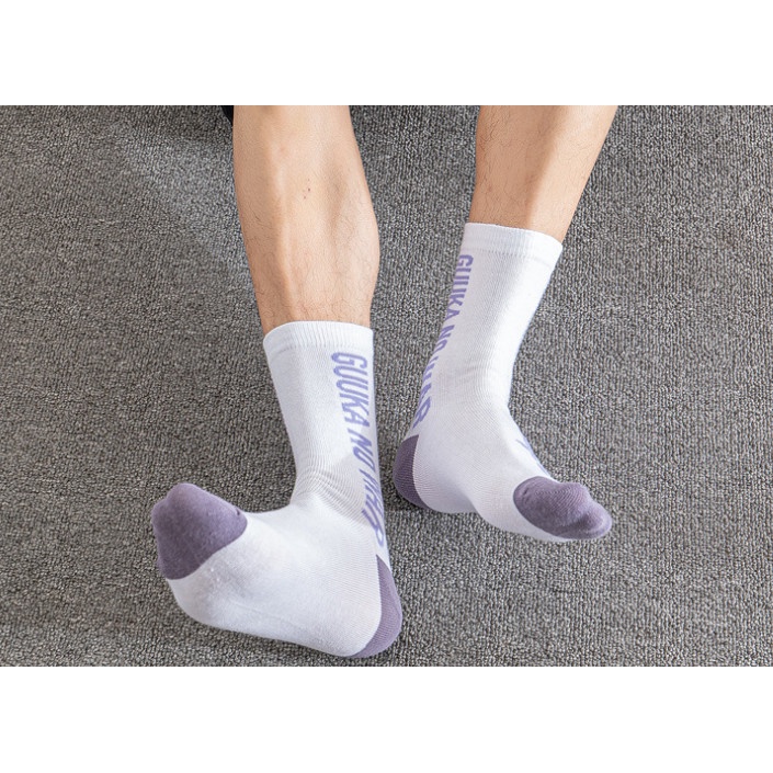 Vớ Tất họa tiết cao cổ Nam Nữ phong cách thể thao, năng động, cá tính.