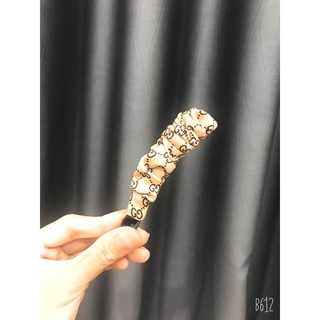 Cặp dọc nơ tạo phồng chân tóc