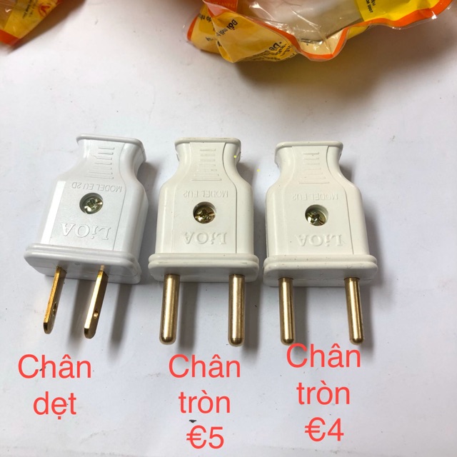 Phích cắm điện 2 chấu LiOA