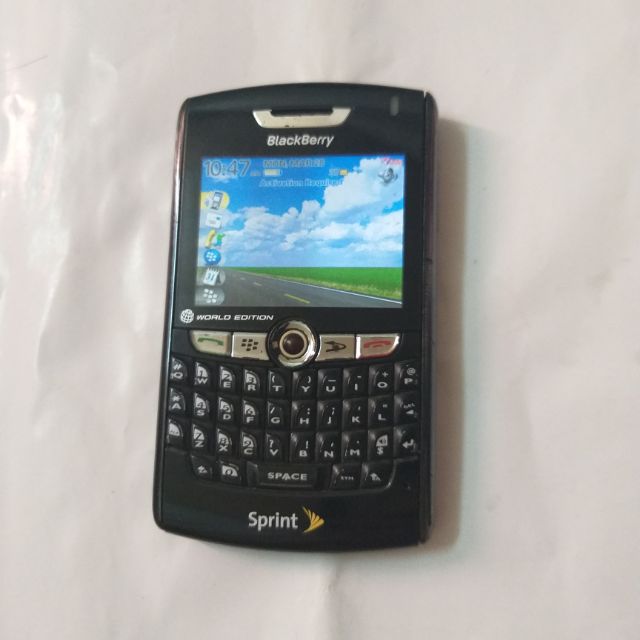 BlackBerry 8830 cổ chính hãng kèm xạc