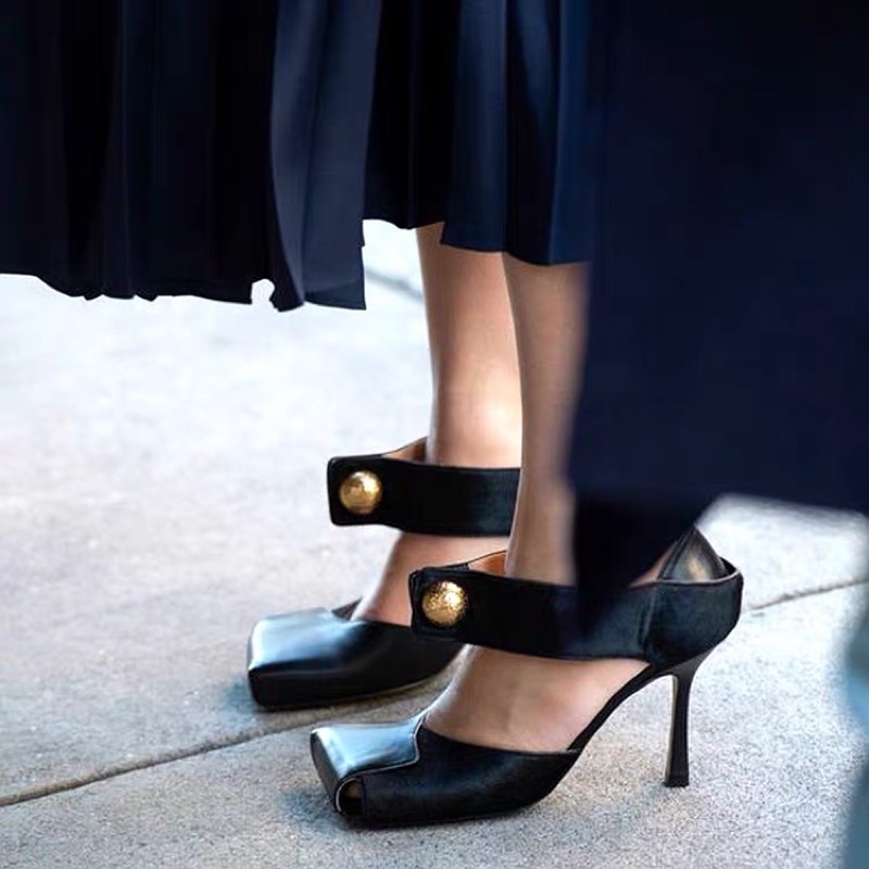 🍀🍀ORDER- Giày Korea cao gót mũi vuông phối đen - tím lam