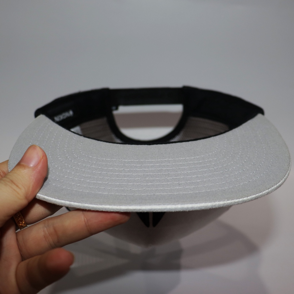 Nón NHS Snapback Trắng Lưới Đen Logo Giọt Nước Nix004.