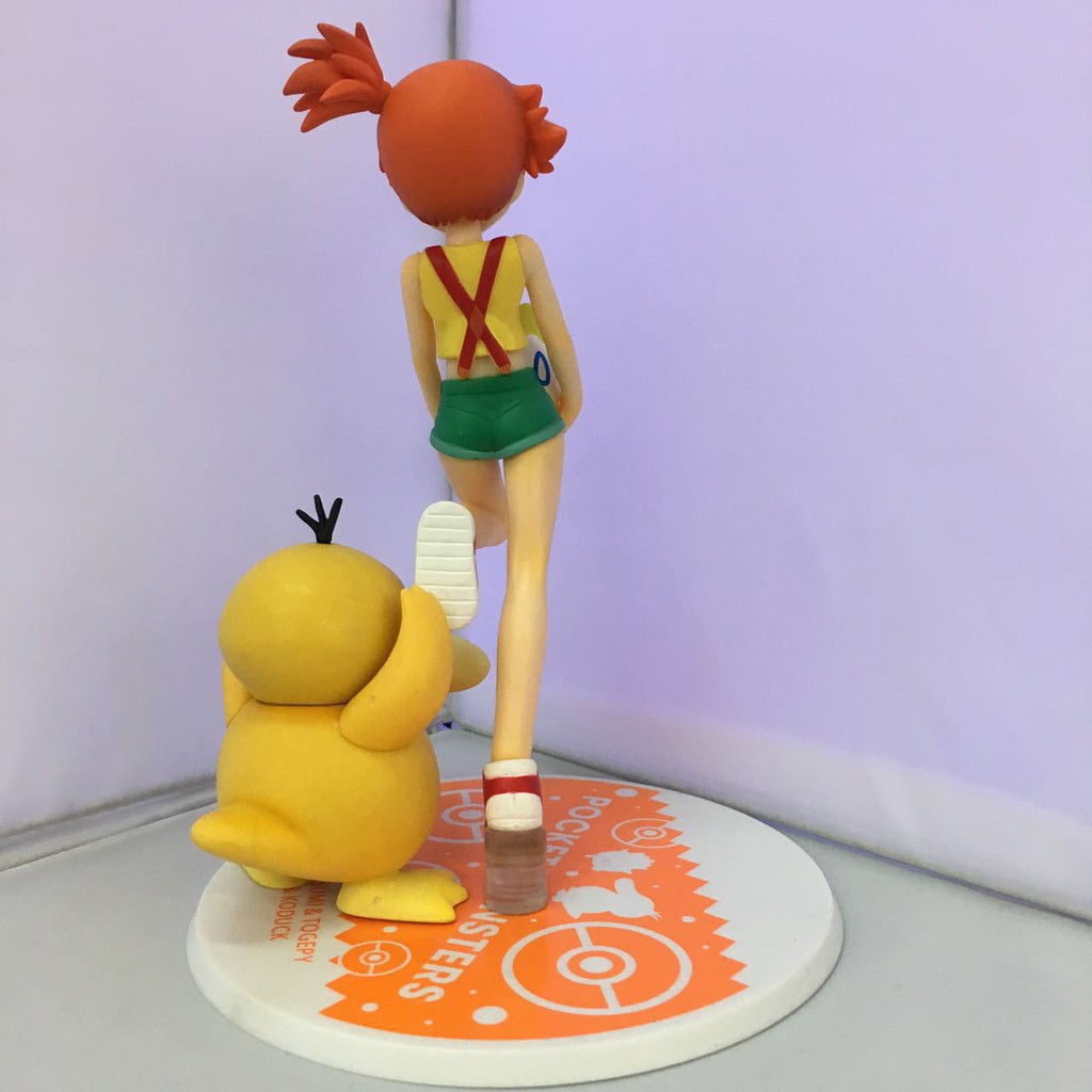 Mô hình figure nữ huấn luyện viên của Koduck