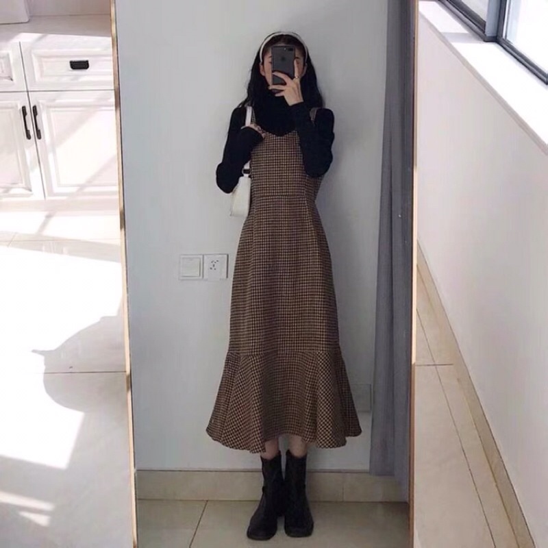 Bộ đồ hai mảnh rentro kiểu Pháp váy dây dài mùa thu đông