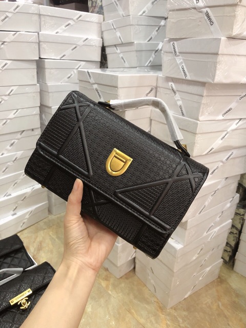 Túi đeo chéo thời trang