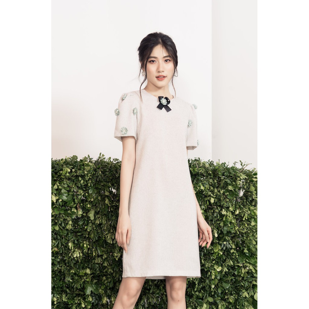 RẬP - Đầm Bạc Tay Phồng Nơ Cổ Có Đính Hoa - TWINS 04