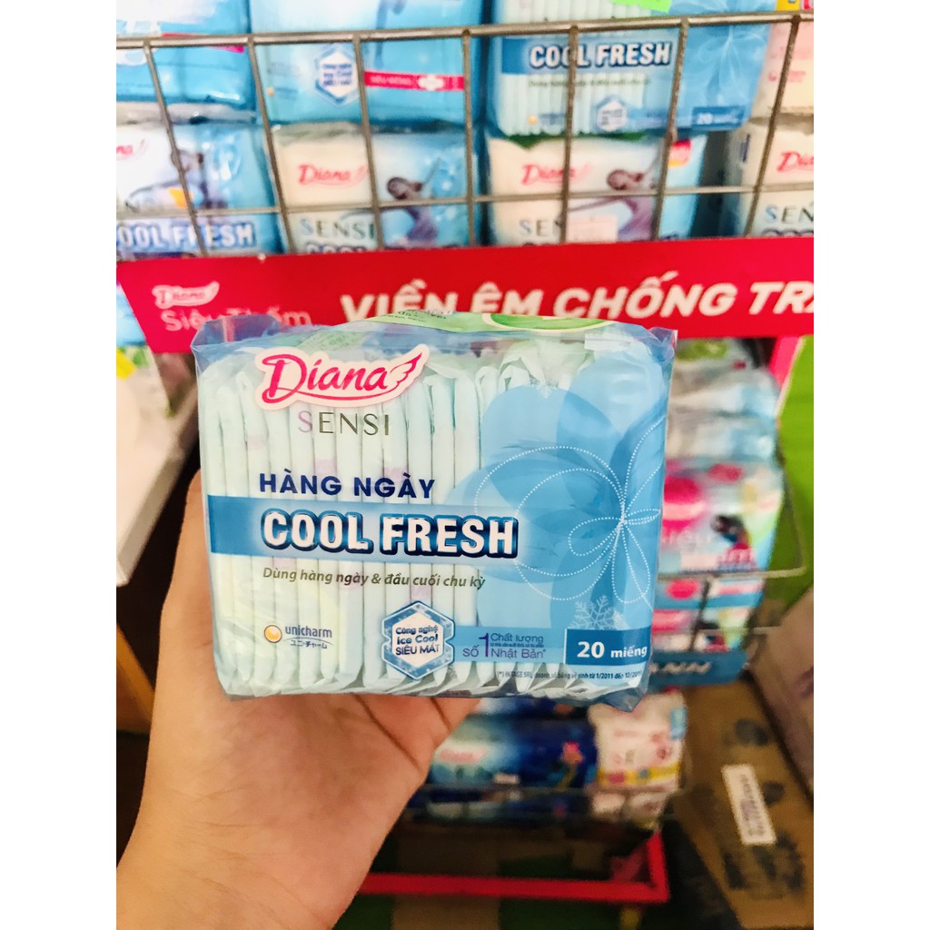 Băng Vệ Sinh Diana Sensi Hàng Ngày Cool Fresh 20 Miếng