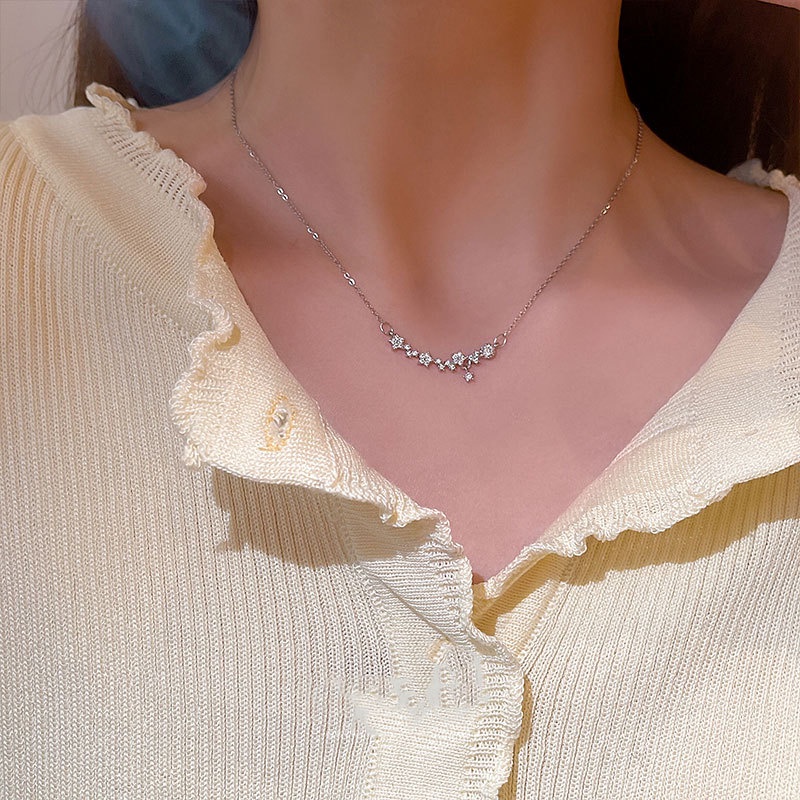 Vòng cổ Đính Đá Zircon Hình Ngôi Sao Lấp Lánh Phong Cách Hàn Quốc Cho Nữ