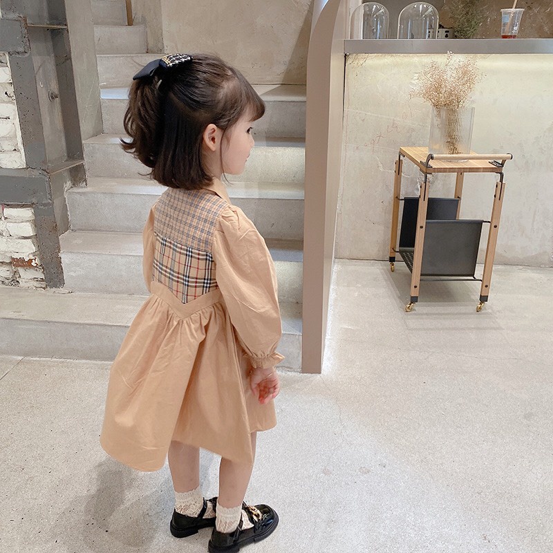 Váy kẻ Buber Hot trend cho bé