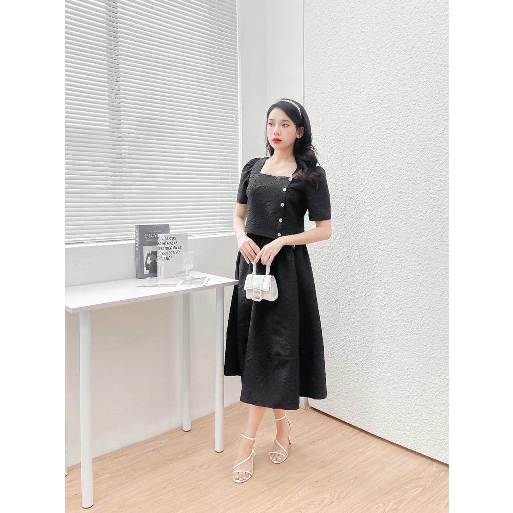 Váy thiết kế May Boutique Set May22 croptop cổ vuông kèm chân midi SKZ22D_108.008