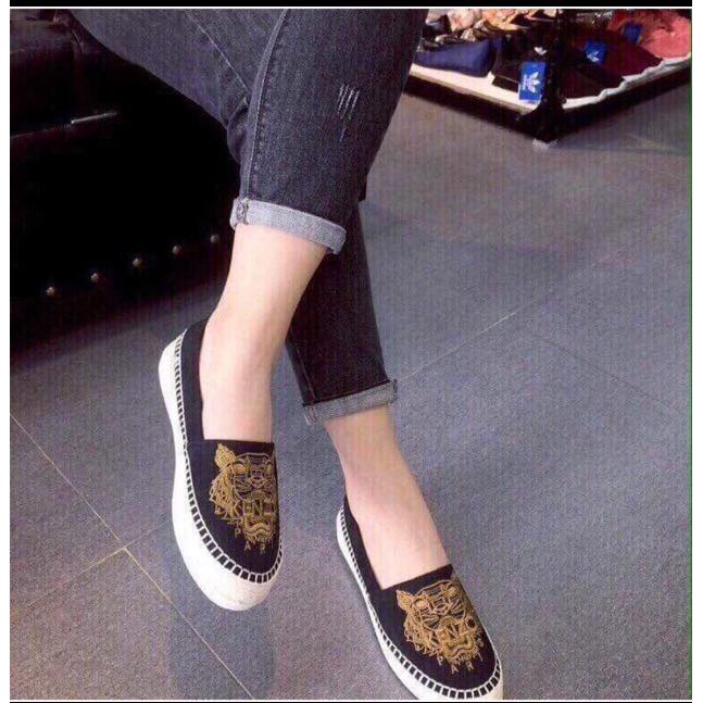 Giày lười slip on thêu hổ cao cấp