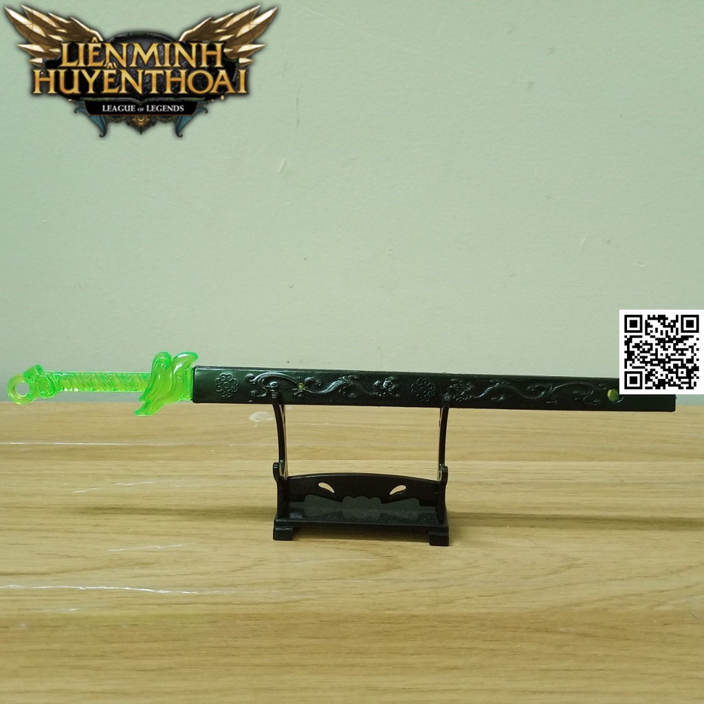 1704 Mô hình lục Kiếm trong suốt Liên Minh huyền thoại Tướng liên quân yasuo dài 26cm 2