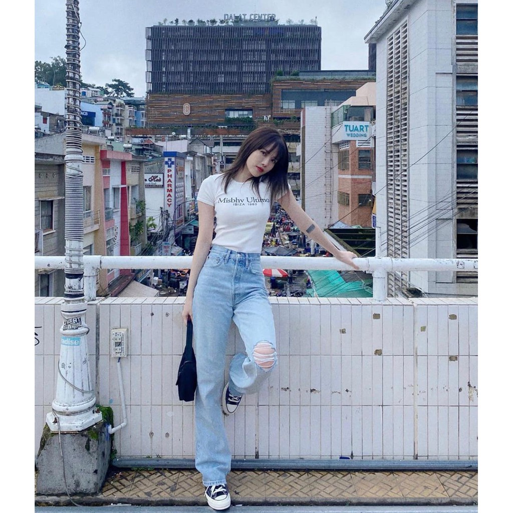 Quần jeans suông Thái rách 1 gối 002_CHIBEST_JT002