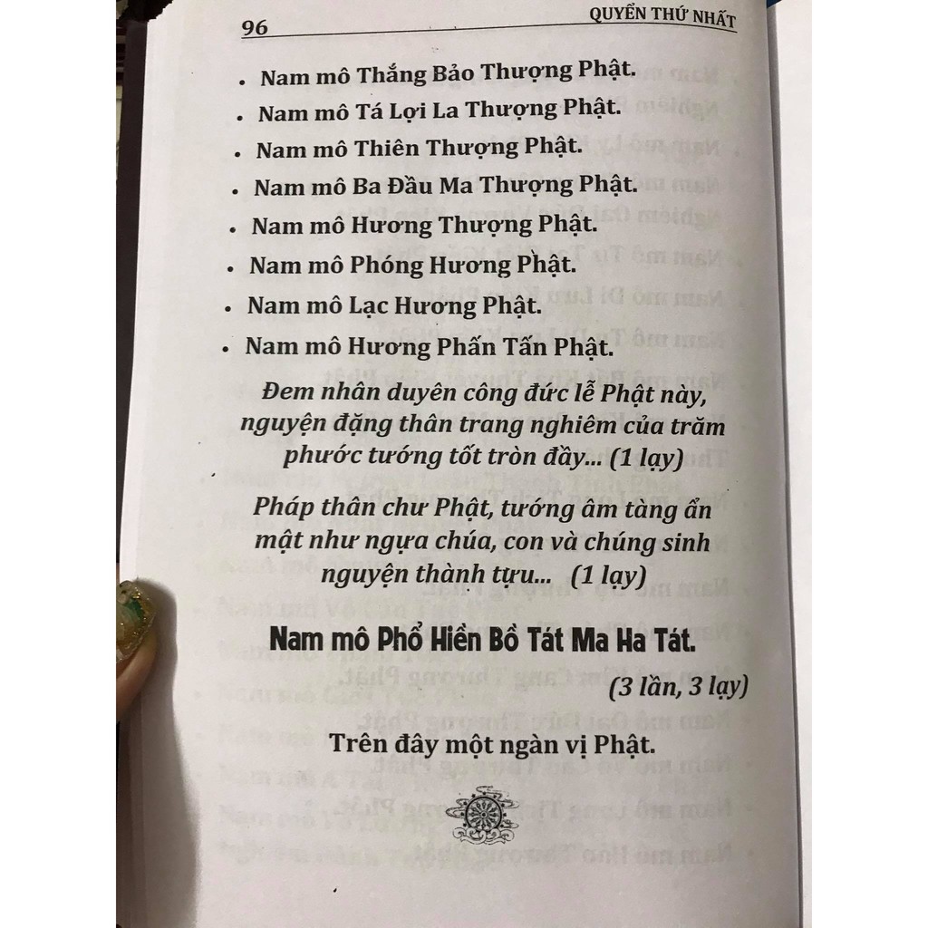 Kệ Kinh vạn Phật bìa da đẹp ( kinh phật )