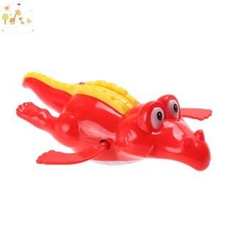 Cá sấu đồ chơi lên dây cót cho bé tắm