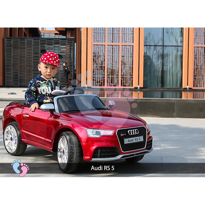 Xe ô tô điện trẻ em Audi RS5
