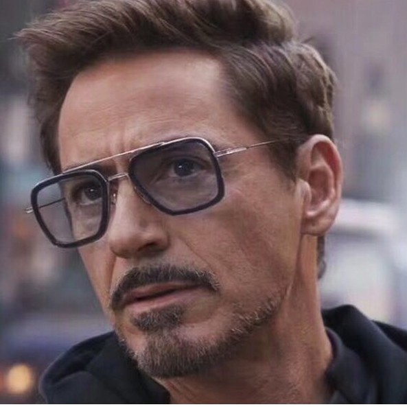 Kính mát gọng chữ nhật họa tiết siêu anh hùng Người Sắt sang trọng thời trang cho nam