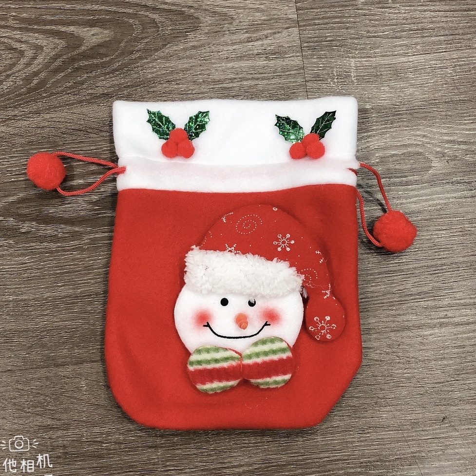 Túi đựng quà Noel vải màu đỏ xinh xắn họa tiết giáng sinh rút dây miệng túi-giadungsieure