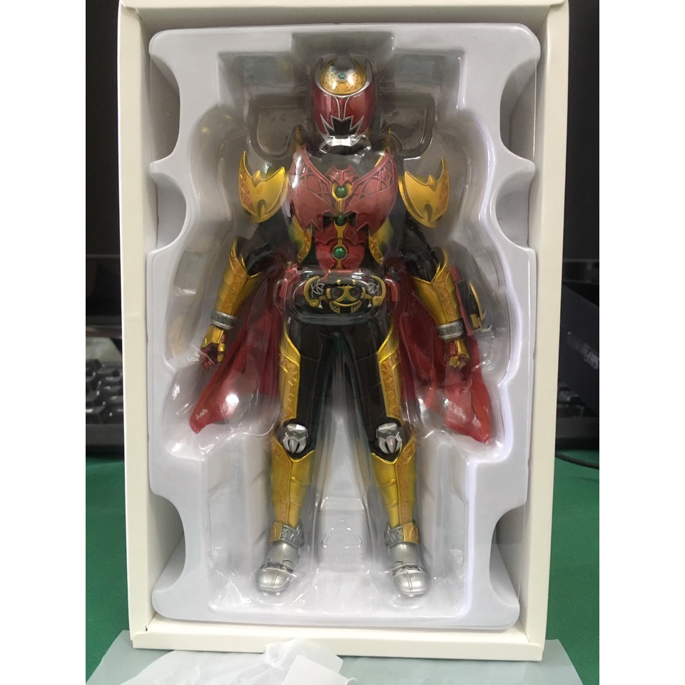 Mô hình Shf Kamen Rider Kiva Emperor form- Chính hãng Bandai