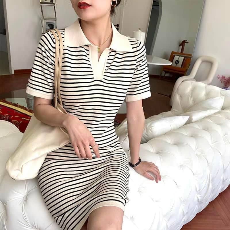 Váy polo nữ, đầm polo nữ suông L.a.c.o.s.t.e kẻ ngang đen trắng trẻ trung | BigBuy360 - bigbuy360.vn