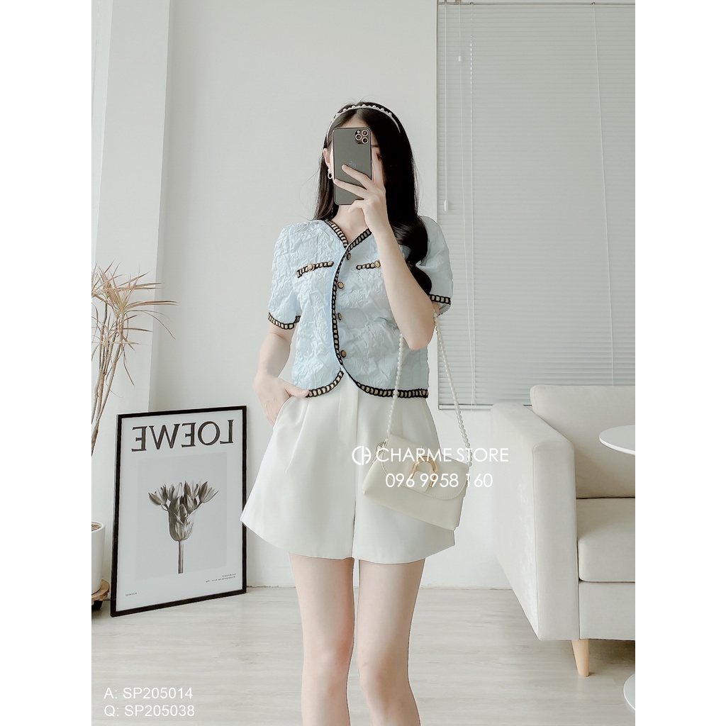Áo xốp viền đen thiết kế Charme 205014