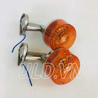 ĐÈN XI NHAN SAU XE 81